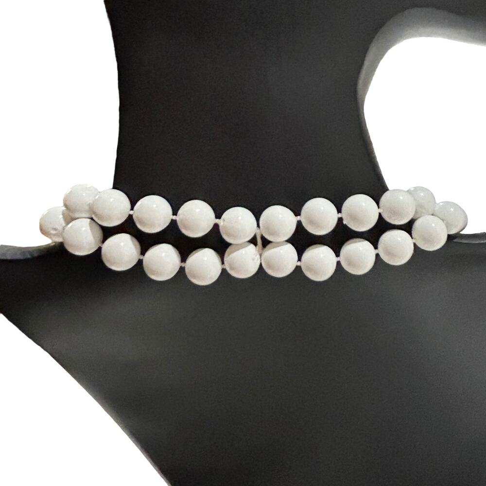 White Double Strand Beaded Necklace - Picture 4 of 4